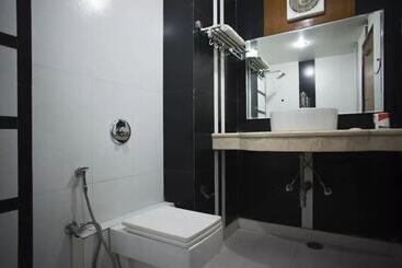 هتل Comfort Room Shiv Dev Int