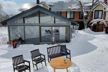 هتل Country Inn Milky House