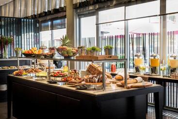 هتل Fraser Suites Perth