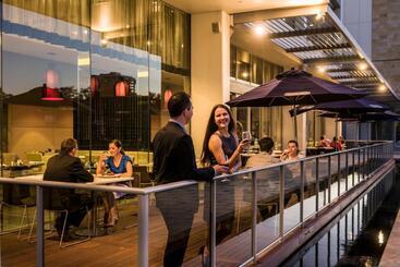 هتل Fraser Suites Perth