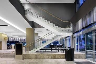هتل Fraser Suites Perth