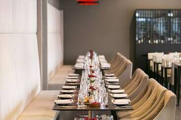 هتل Fraser Suites Perth