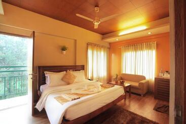 هتل Grand Plaza