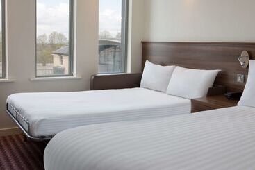 هتل Hampton By Hilton York