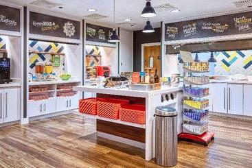 هتل Hampton By Hilton York