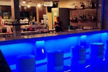 هتل Island Magic Beach Resort