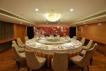 هتل Qingdao Wushengguan Holiday
