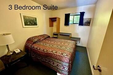 هتل Whale S Tail Guest Suites