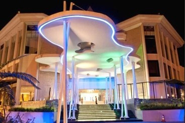 Mikie Holiday Resort &