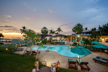 هتل Sunset Khaolak Resort
