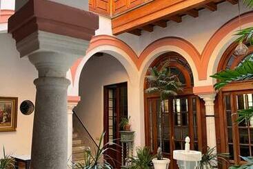 تختخواب و صبحانه Komodo Casa Maravillas Rooms