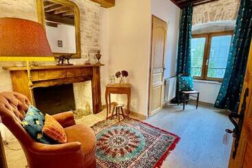 تختخواب و صبحانه Manoir Saint Pierre