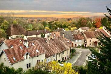 تختخواب و صبحانه Manoir Saint Pierre