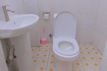 تختخواب و صبحانه Mbale Emperor S Motel