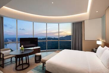 هتل Hualuxe Yibin, An Ihg