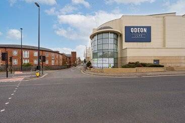 Super Luxe Central Maidenhead Apartment - Maidenhead