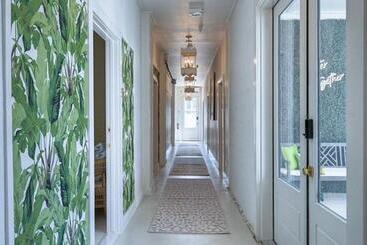 The Oleander Hotel Room 6