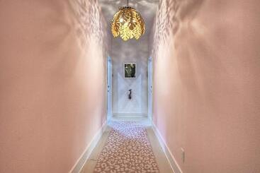 The Oleander Hotel Room 6