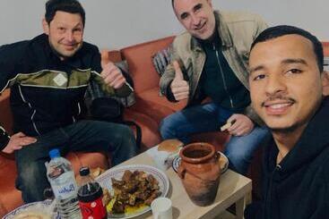 Hostel Essassi 23