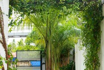 پانسیون Venus Heaven Luxurious Villa