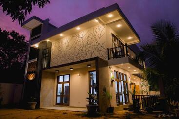 پانسیون Venus Heaven Luxurious Villa
