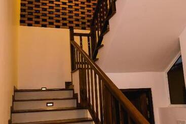 پانسیون Venus Heaven Luxurious Villa