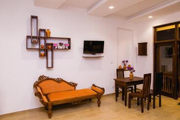 پانسیون Venus Heaven Luxurious Villa