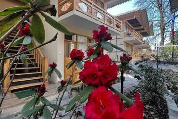 استراحتگاه The Country House