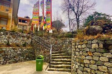 استراحتگاه The Country House