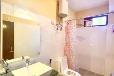 استراحتگاه The Country House