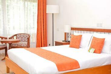 هتل Boulevard Nairobi, City Centre Cbd