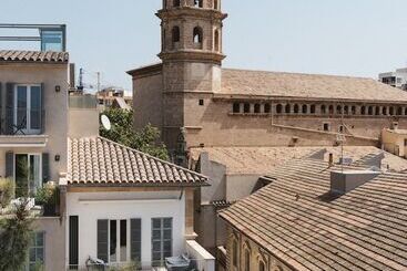Boutique Hotel Petit Montisión