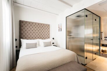 Boutique Hotel Petit Montisión