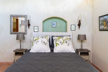 هتل Antria Boutique Lodge