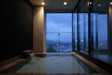 Candeo Hotels Chino