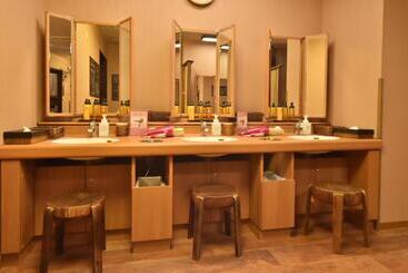 هتل Dormy Inn Asahikawa