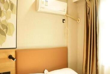 هتل Greentree Inn Anqing Renmin Road Commercial Street Express