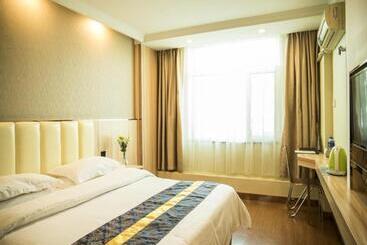 هتل Greentree Inn Jinhua Railway Station Express