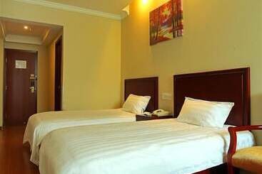 هتل Greentree Inn Yancheng Station