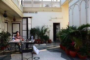 Hotel Kalyan