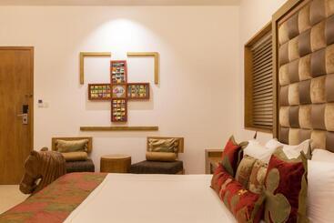 Le Sutra Hotel, Khar, Mumbai