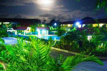 هتل Madang Star International