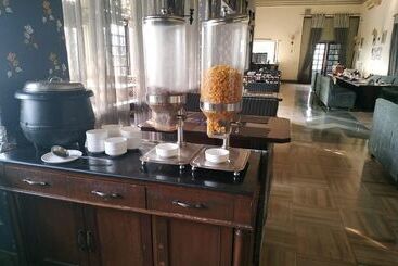 هتل Merwara Estate  A Luxury Heritage Resort