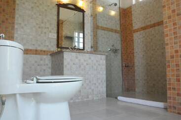 هتل Merwara Estate  A Luxury Heritage Resort