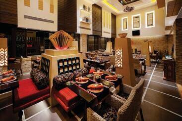هتل Orange Megastructure Llp
