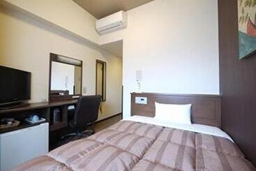 Hotel Route Inn Fukui Ekimae