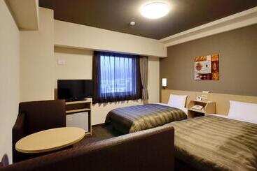 هتل Route Inn Nanao Ekihigashi