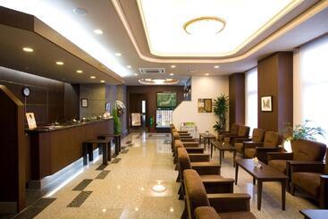 هتل Route Inn Nanao Ekihigashi