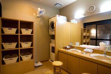 هتل Route Inn Nanao Ekihigashi