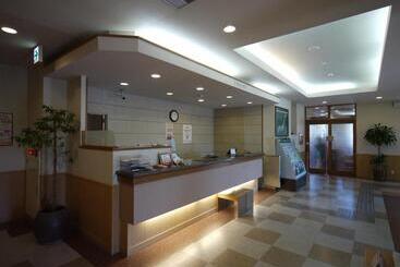 هتل Route Inn Tokoname Ekimae